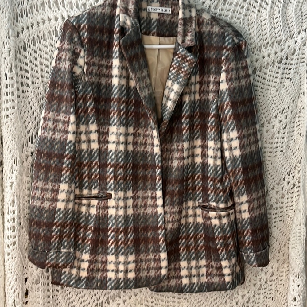 Coco Y Club medium lined plaid blazer.  Very soft, washable & non wrinkle